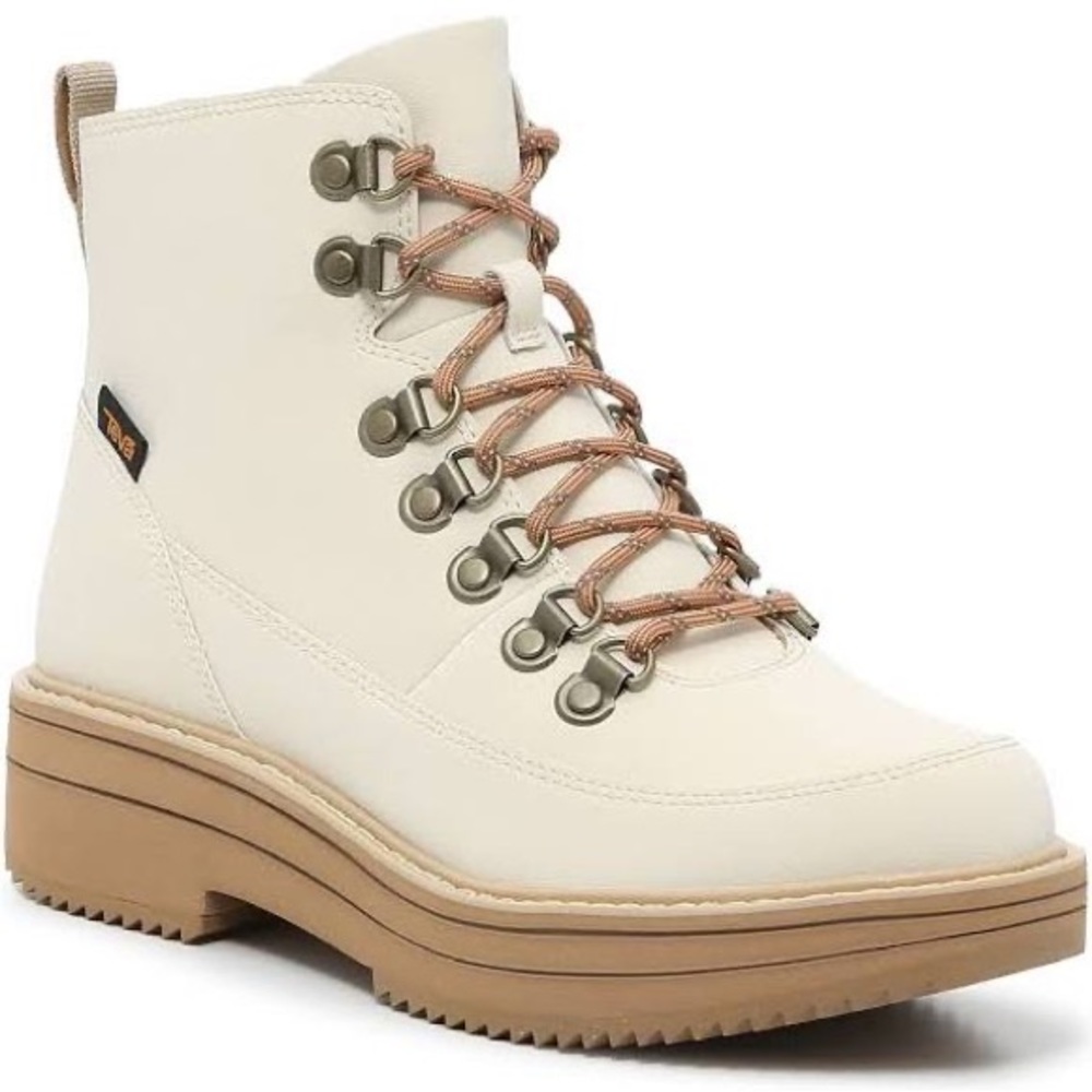 Teva Midform Boot size 9.5 white swan